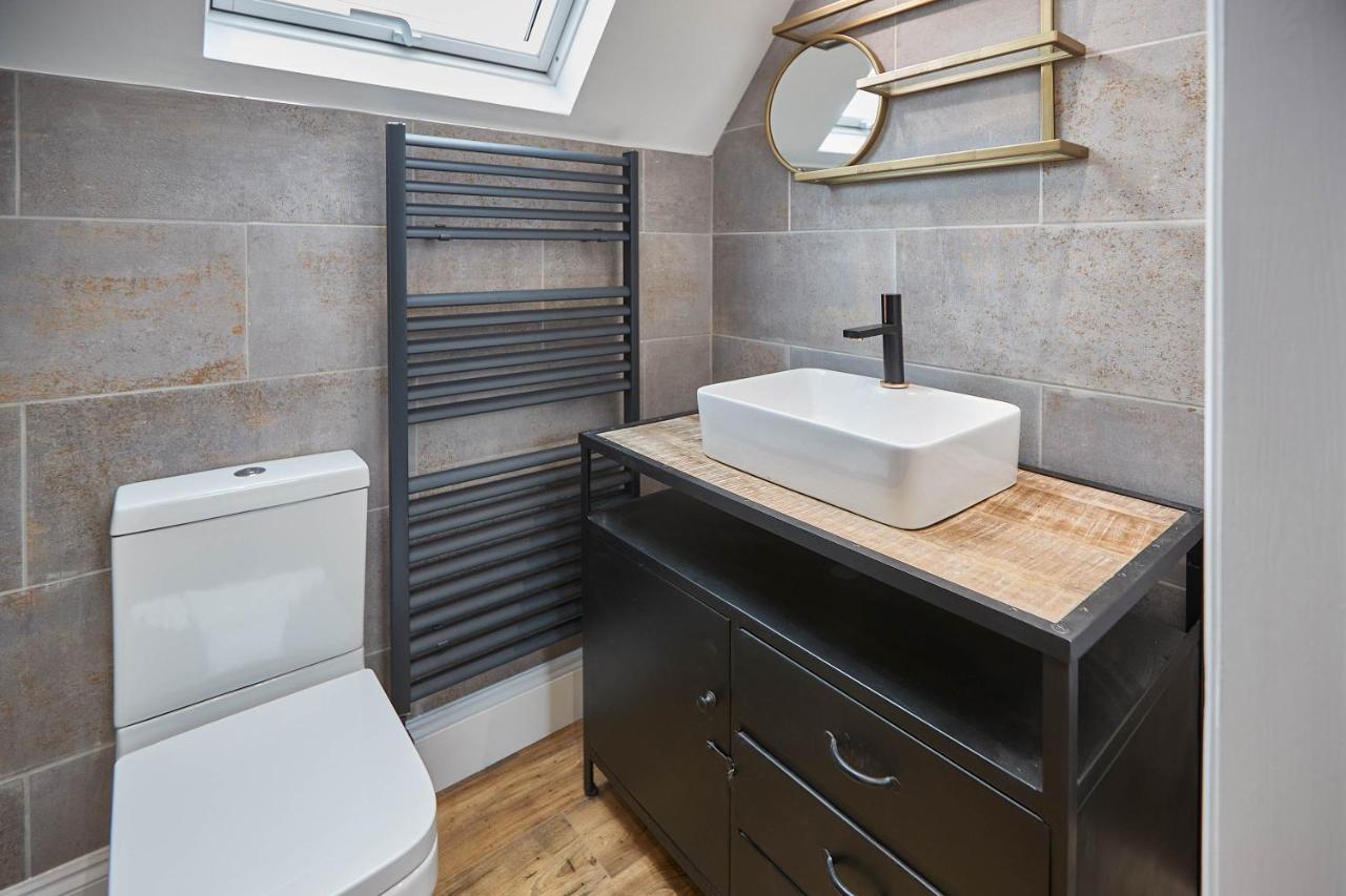 Апартаменты Host & - The Loft At Skinner St *