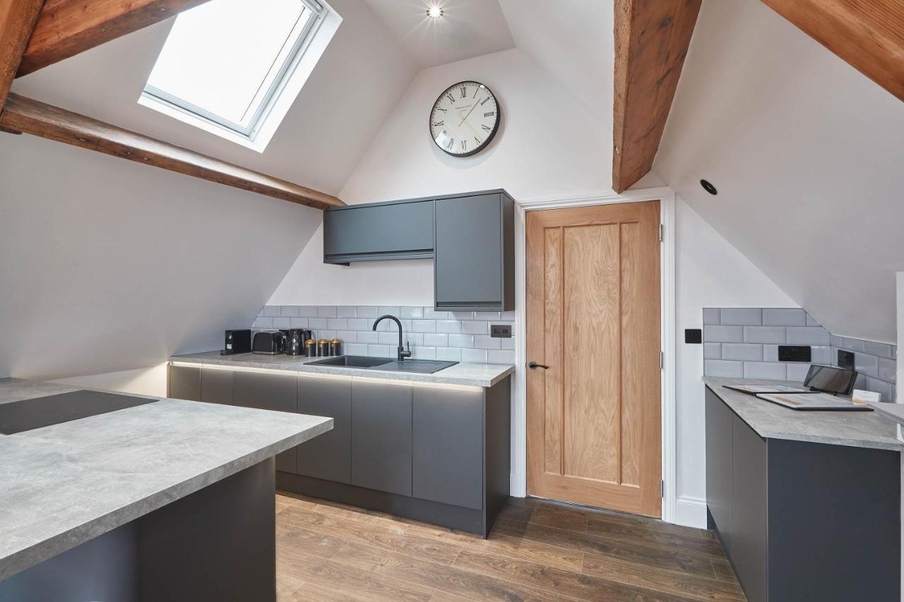 Апартаменты Host & - The Loft At Skinner St *
