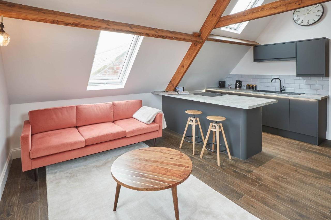 Host & - The Loft At Skinner St * Уитби