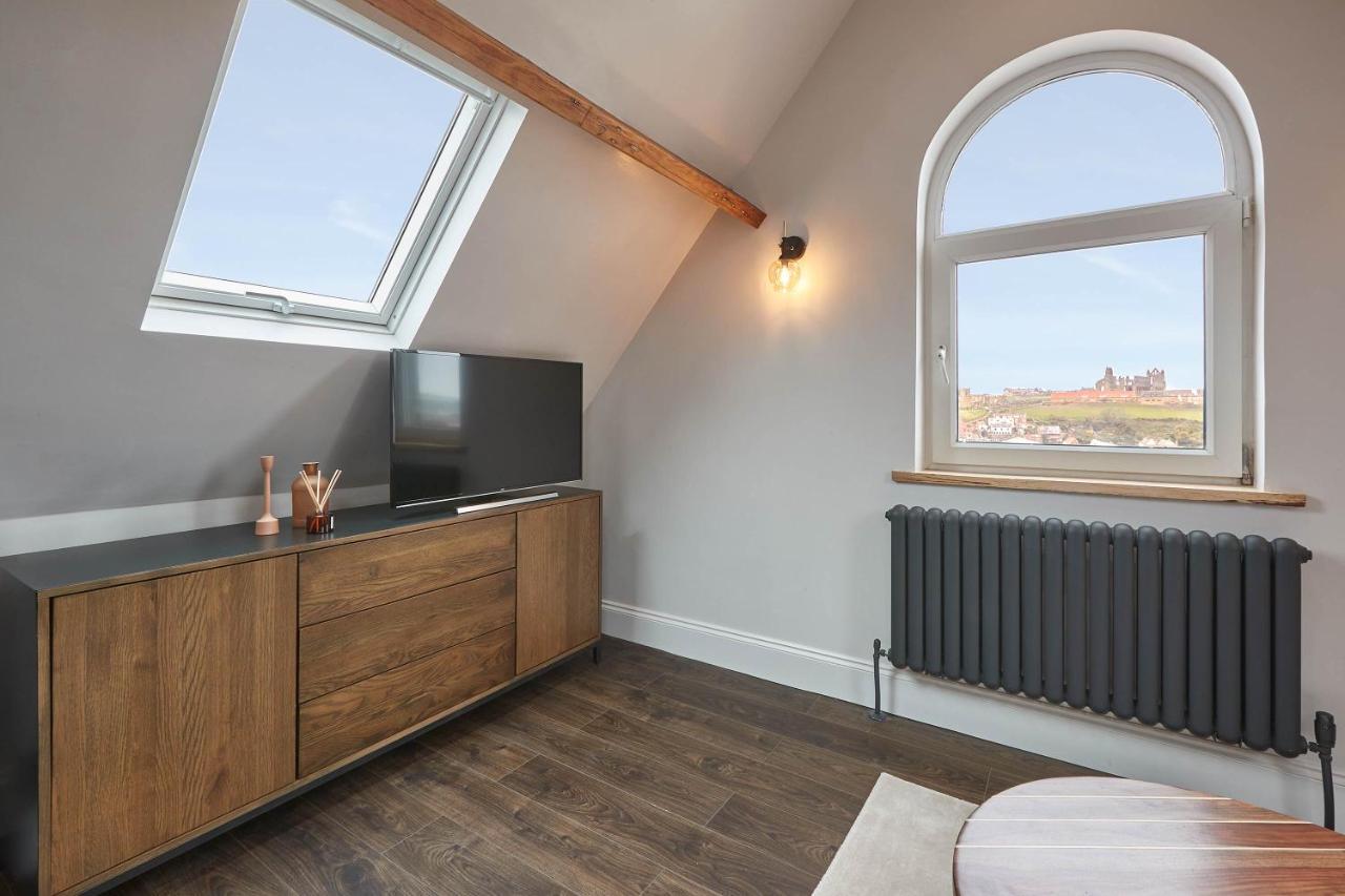 Апартаменты Host & - The Loft At Skinner St